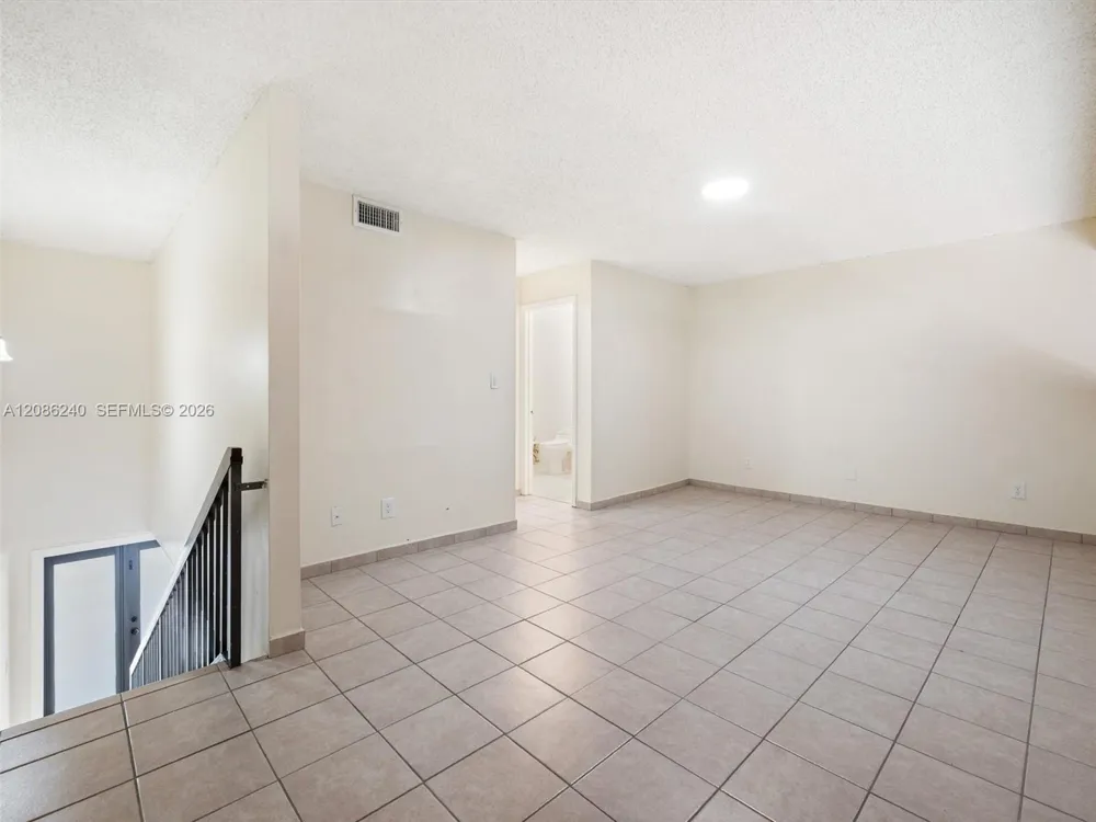1424 SW 131st Place Cir E Miami, FL 33184