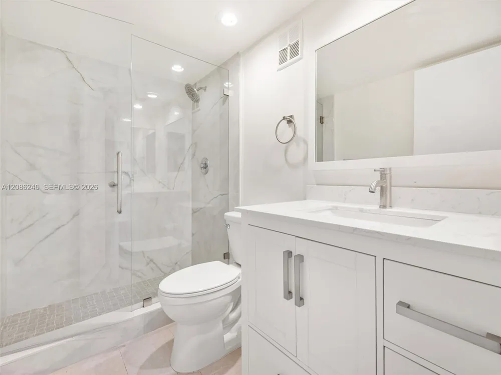 1424 SW 131st Place Cir E Miami, FL 33184