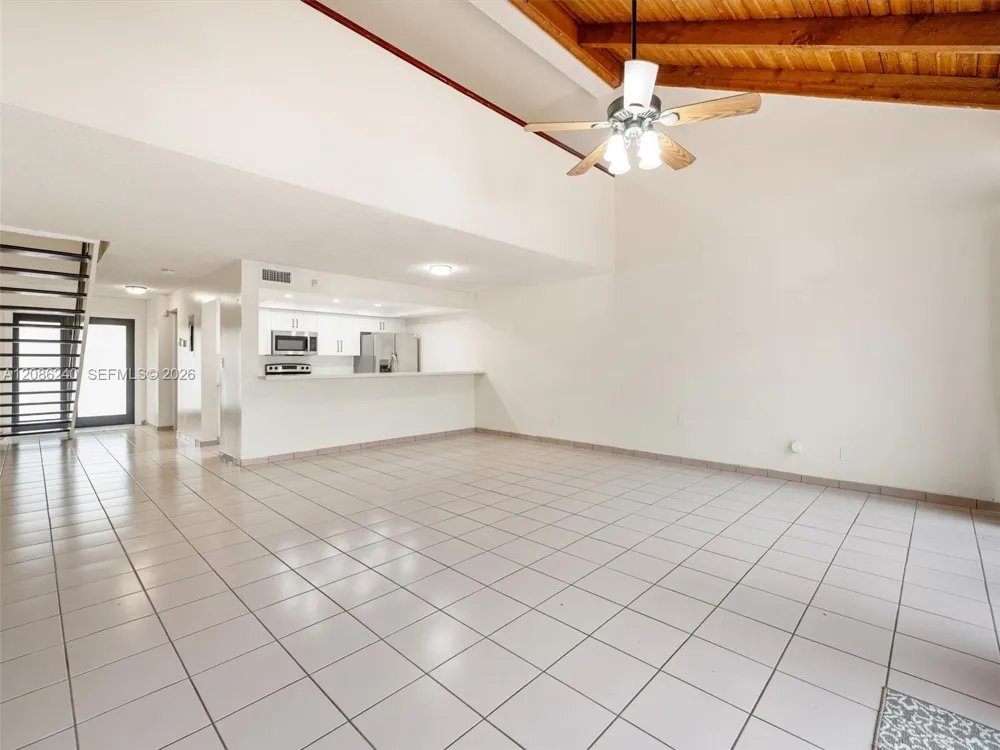 1424 SW 131st Place Cir E Miami, FL 33184