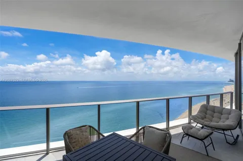 15701 Collins Ave #1703