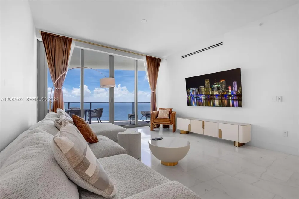15701 Collins Ave #1703 Sunny Isles Beach, FL 33160