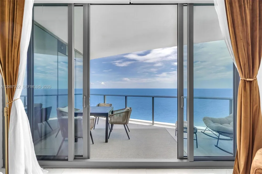 15701 Collins Ave #1703 Sunny Isles Beach, FL 33160