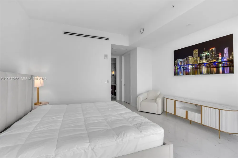 15701 Collins Ave #1703 Sunny Isles Beach, FL 33160