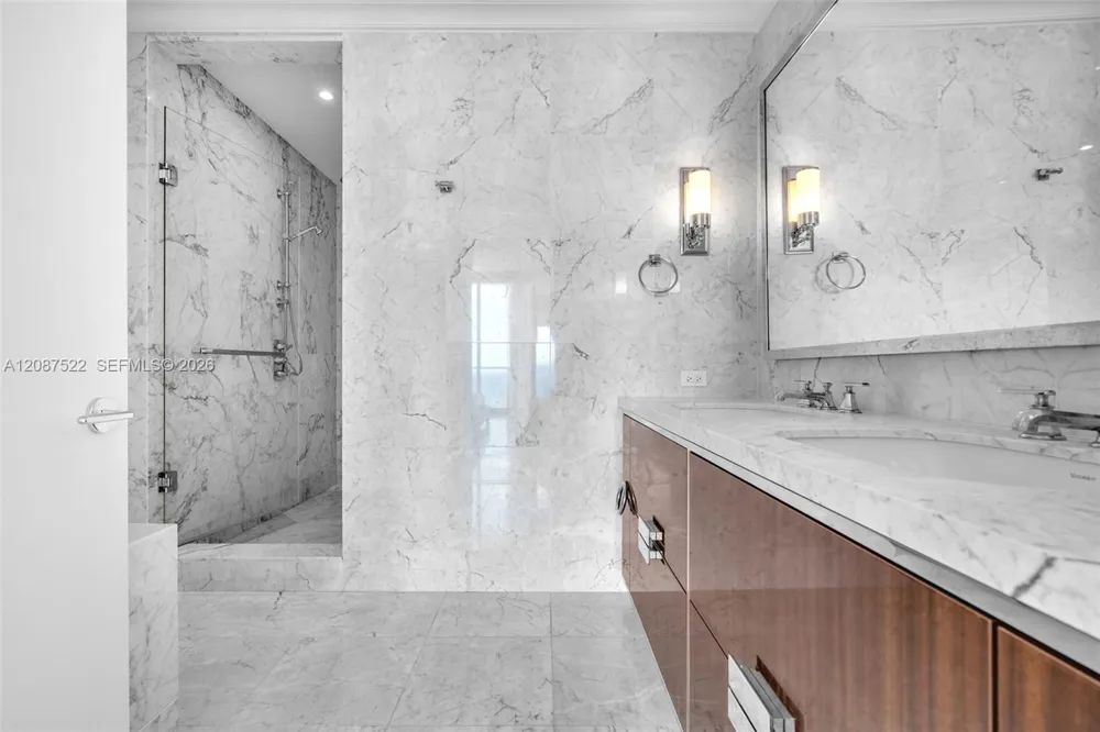 15701 Collins Ave #1703 Sunny Isles Beach, FL 33160