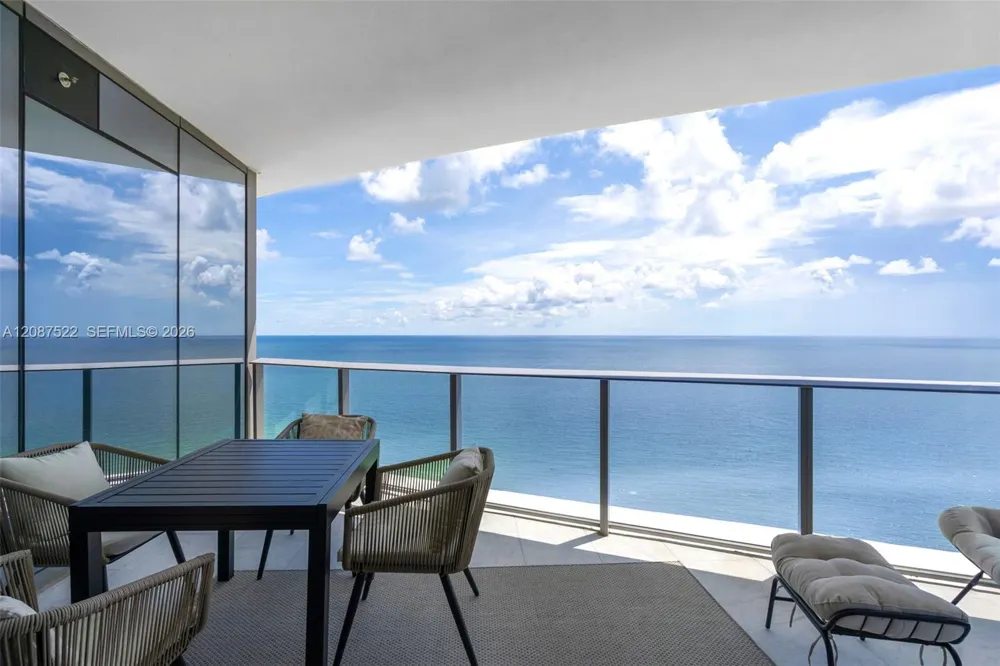 15701 Collins Ave #1703 Sunny Isles Beach, FL 33160