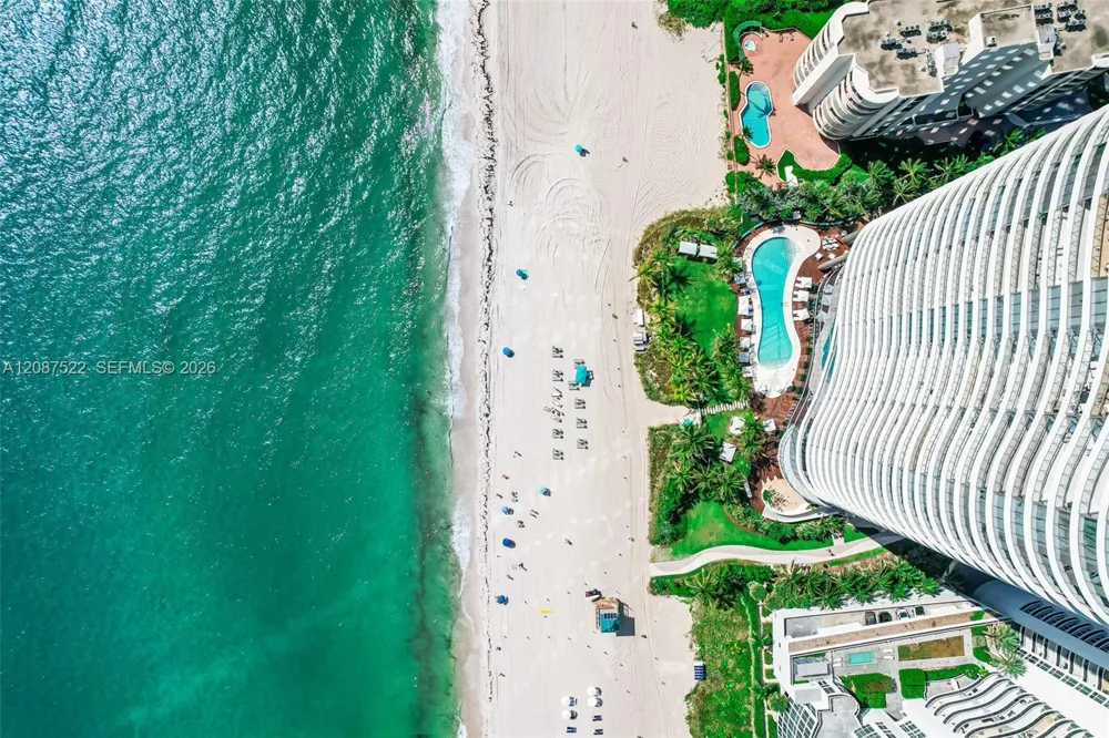 15701 Collins Ave #1703 Sunny Isles Beach, FL 33160