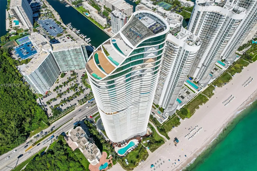 15701 Collins Ave #1703 Sunny Isles Beach, FL 33160