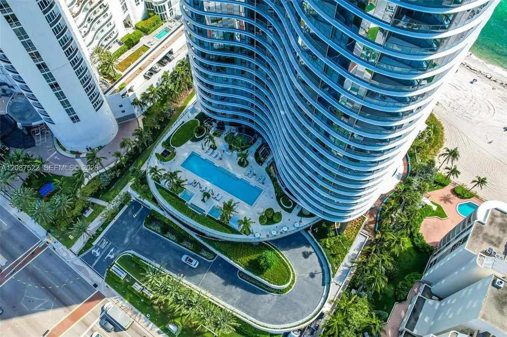 15701 Collins Ave #1703 Sunny Isles Beach, FL 33160