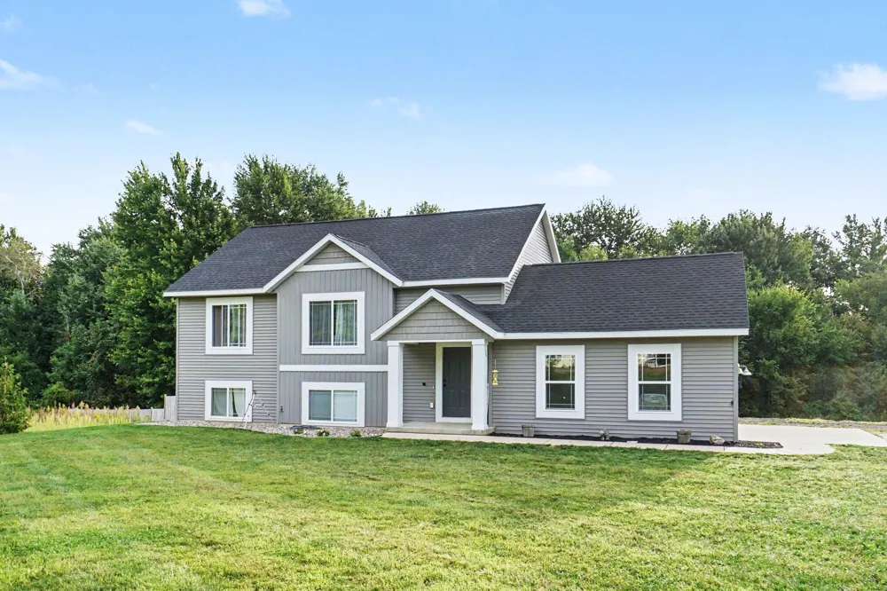 1495 110th Avenue Otsego, MI 49078
