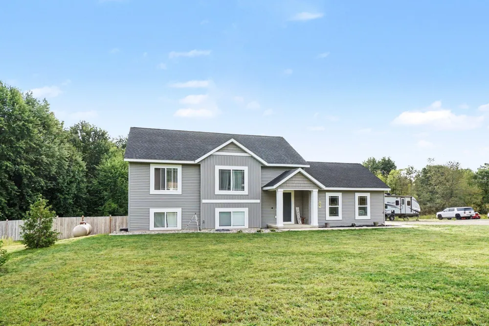 1495 110th Avenue Otsego, MI 49078