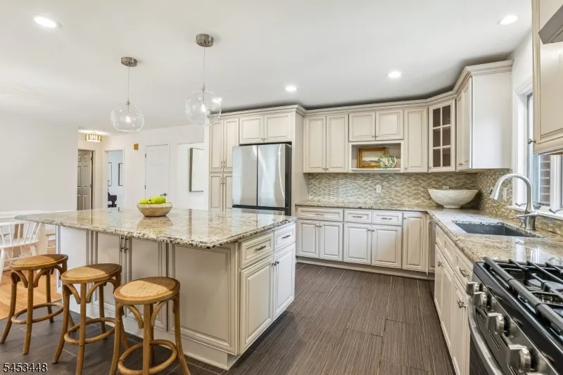650 Ridgewood Rd Maplewood, NJ 07040