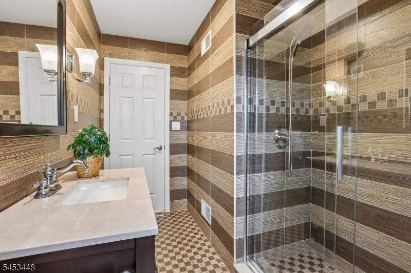 650 Ridgewood Rd Maplewood, NJ 07040