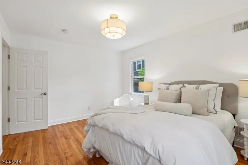 650 Ridgewood Rd Maplewood, NJ 07040