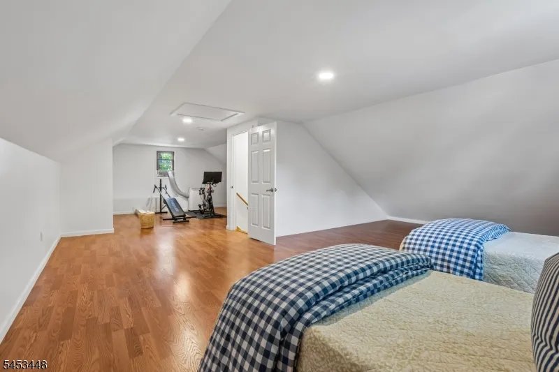650 Ridgewood Rd Maplewood, NJ 07040
