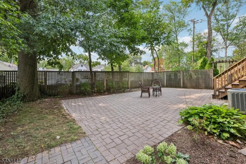 650 Ridgewood Rd Maplewood, NJ 07040