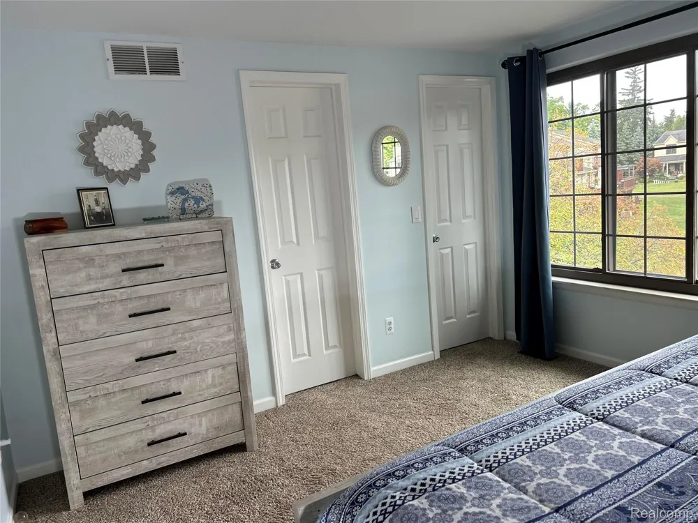 249 Wind Way Drive Walled Lake City, MI 48390