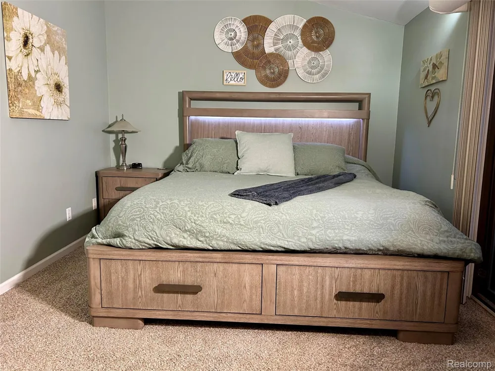 249 Wind Way Drive Walled Lake City, MI 48390