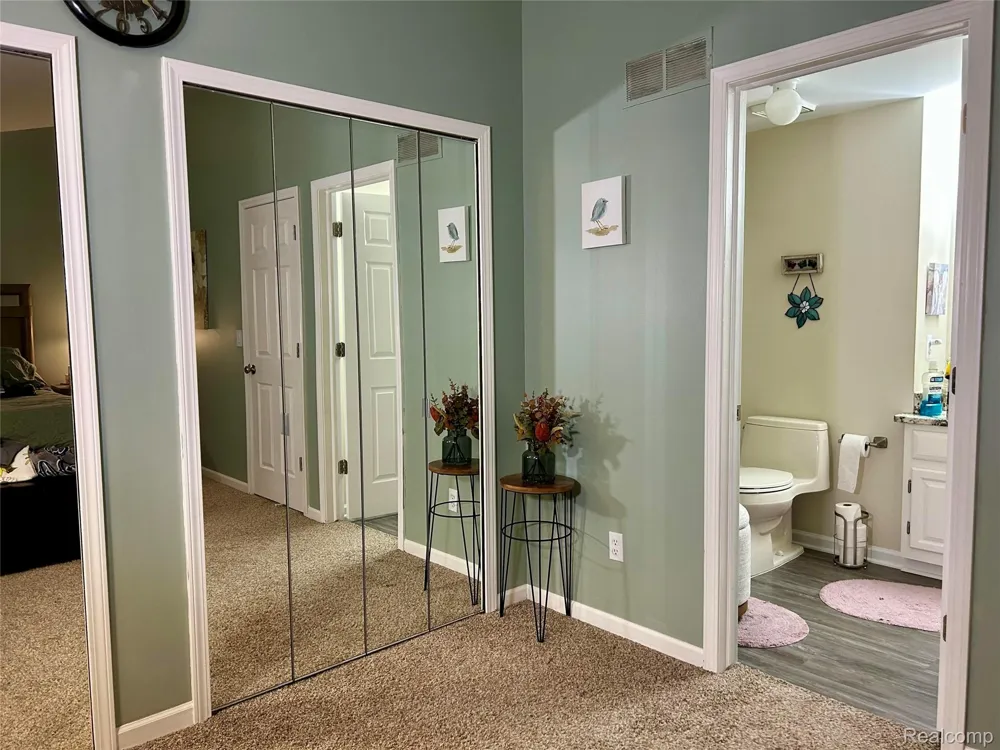 249 Wind Way Drive Walled Lake City, MI 48390
