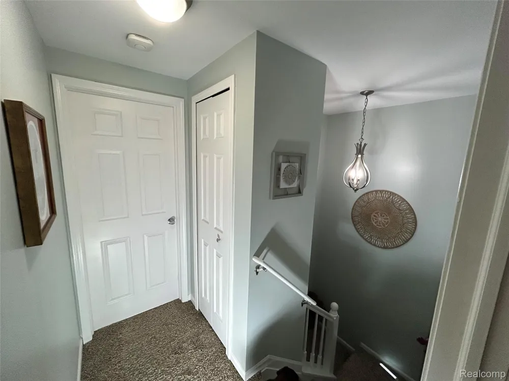 249 Wind Way Drive Walled Lake City, MI 48390