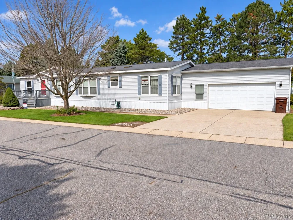 462 Ash Ridge Mason City, MI 48854