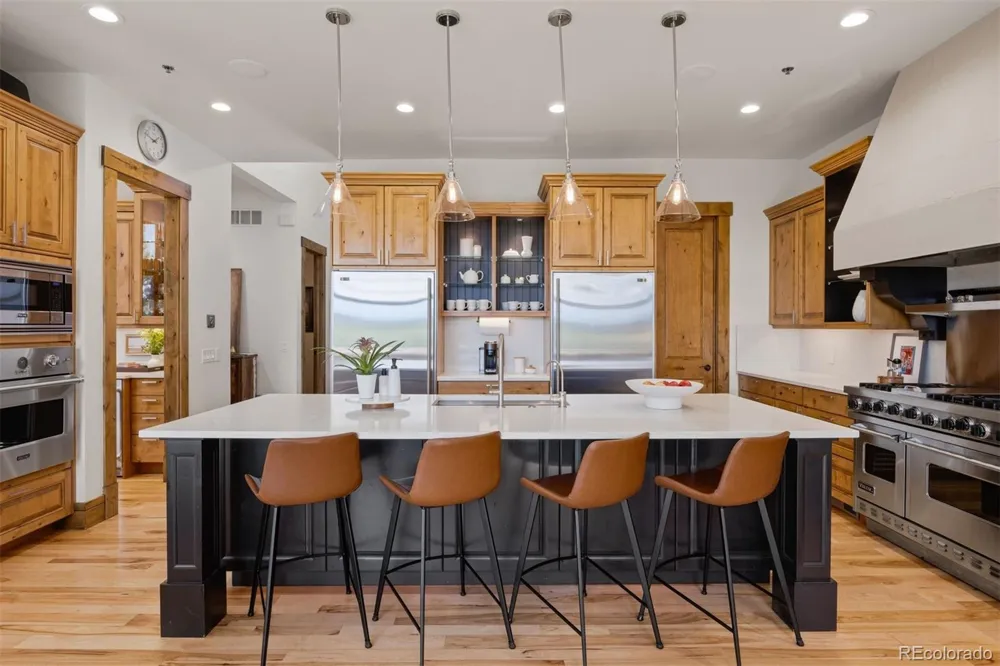 1060 Cypress Way Castle Rock, CO 80108
