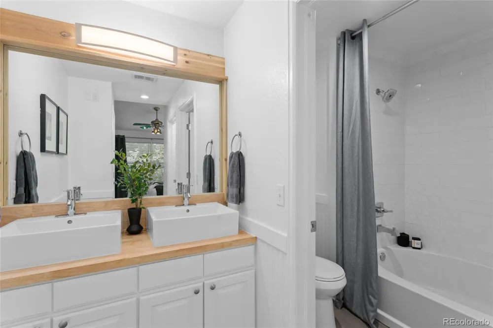 4385 S Balsam Street #8-201 Denver, CO 80123