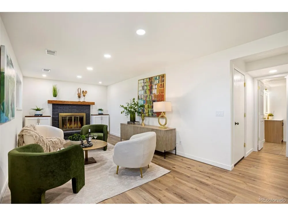 9299 W Weaver Drive Littleton, CO 80123