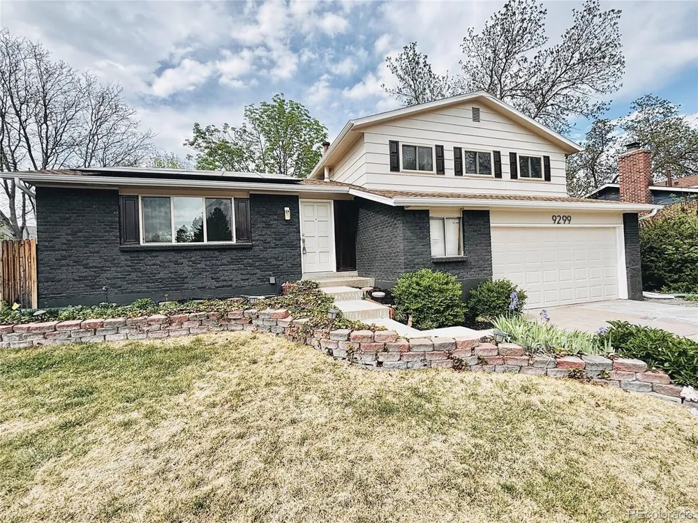 9299 W Weaver Drive Littleton, CO 80123