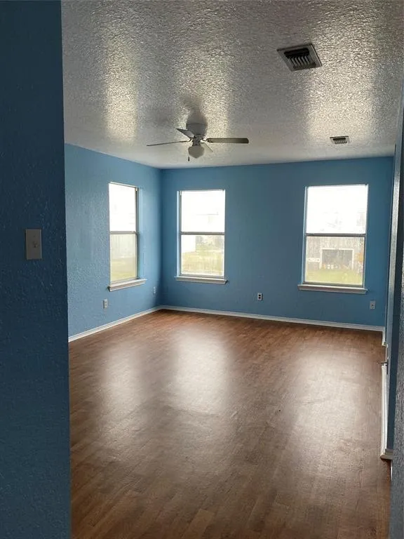3614 Yale Street #2 Galveston, TX 77554