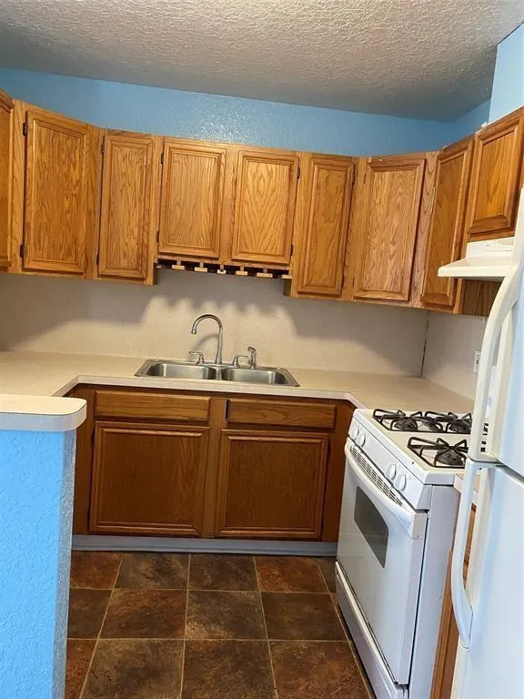 3614 Yale Street #2 Galveston, TX 77554