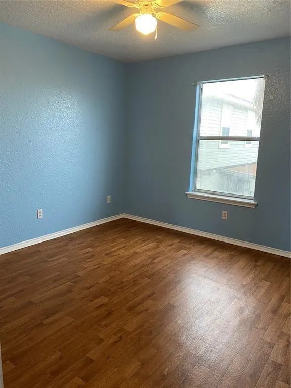 3614 Yale Street #2 Galveston, TX 77554