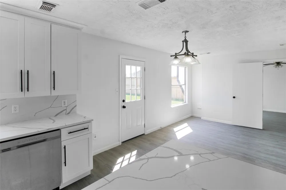 511 Chaseway Drive Missouri City, TX 77489