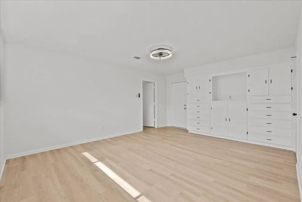 5762 Birdwood Road Houston, TX 77096