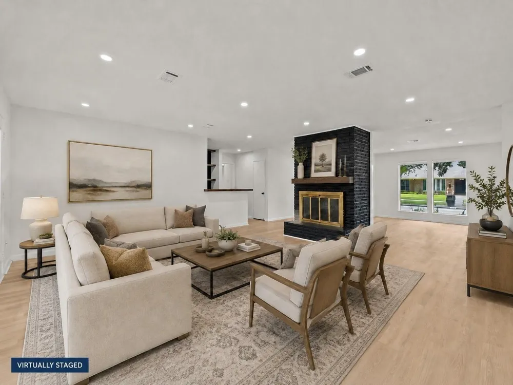 5762 Birdwood Road Houston, TX 77096