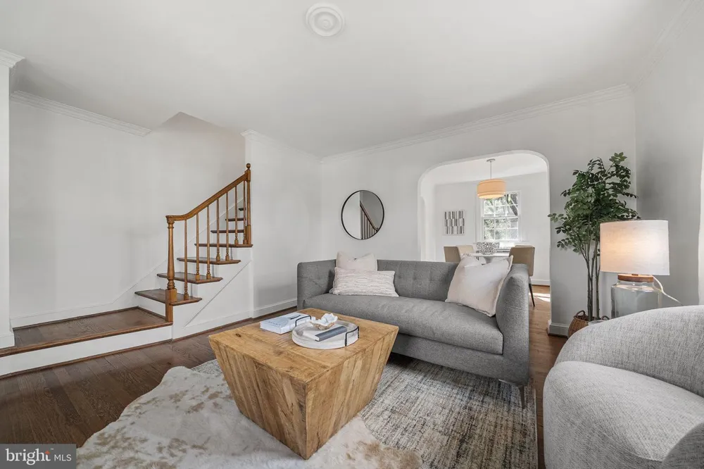 1506 WAYNE STREET Alexandria, VA 22301