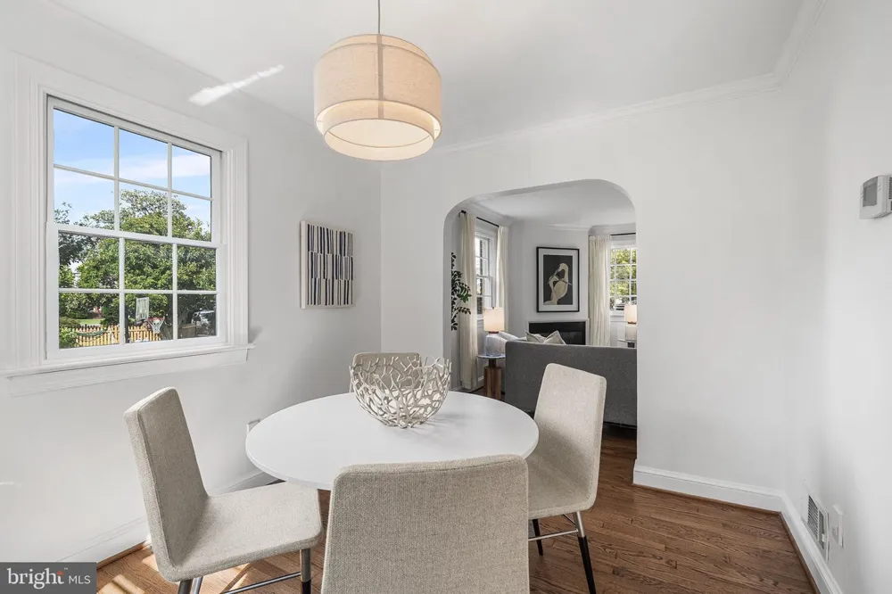 1506 WAYNE STREET Alexandria, VA 22301