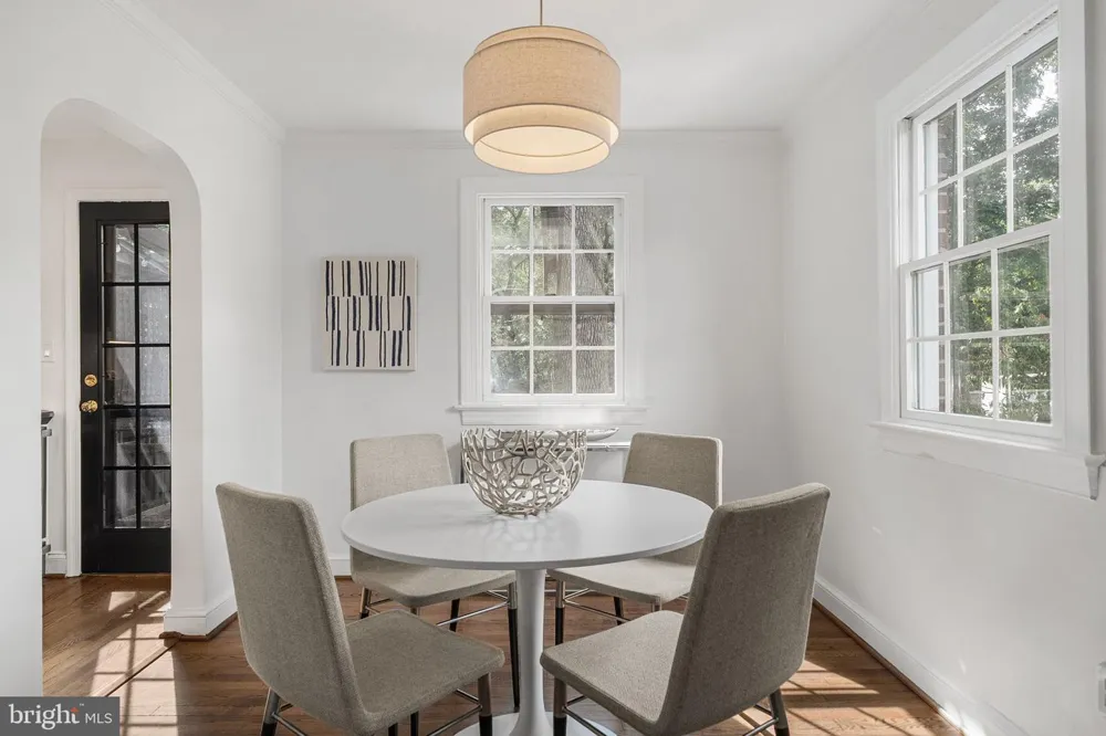1506 WAYNE STREET Alexandria, VA 22301