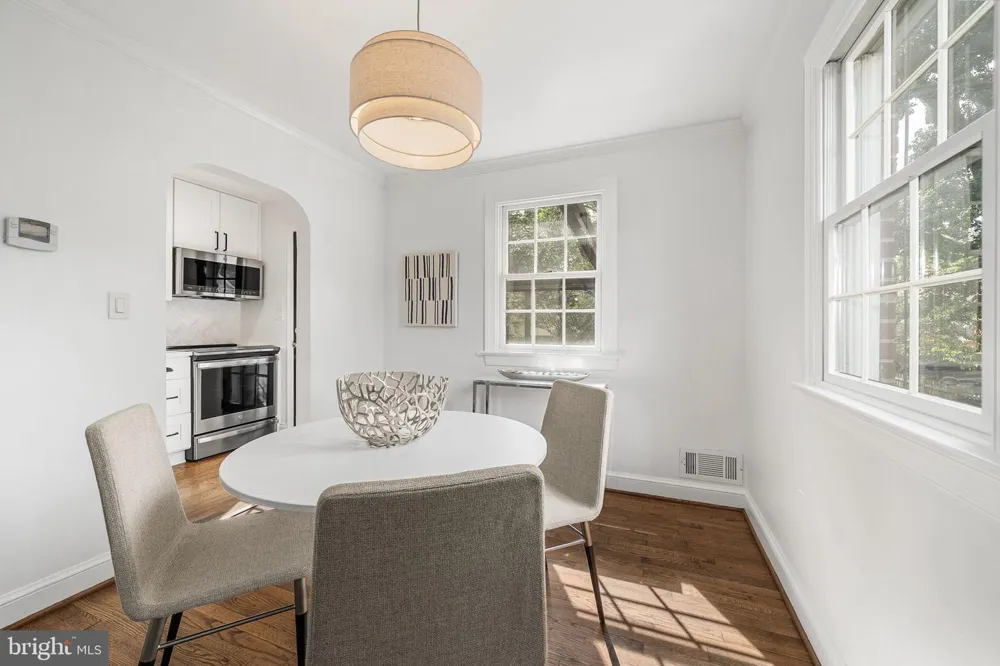 1506 WAYNE STREET Alexandria, VA 22301