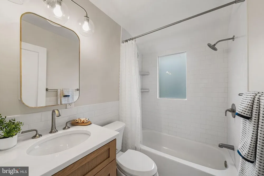 1506 WAYNE STREET Alexandria, VA 22301