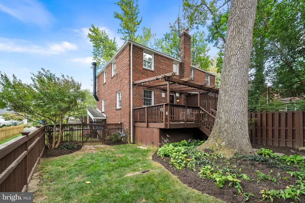 1506 WAYNE STREET Alexandria, VA 22301