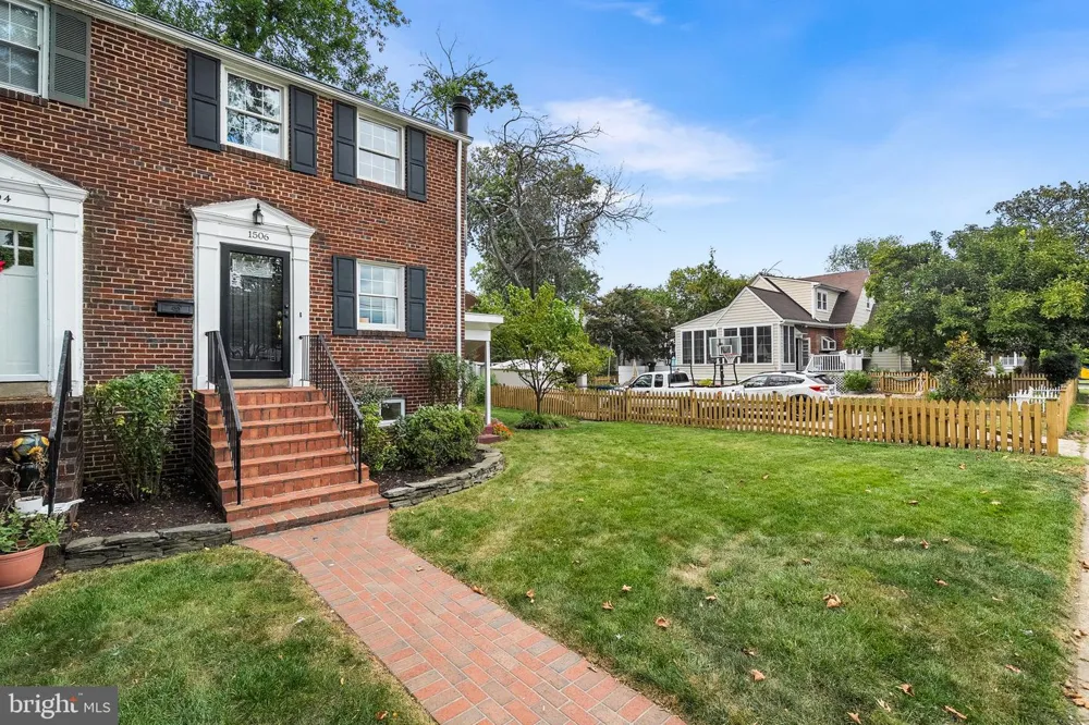 1506 WAYNE STREET Alexandria, VA 22301