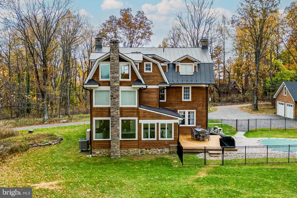 17345 RAVEN ROCKS ROAD Bluemont, VA 20135