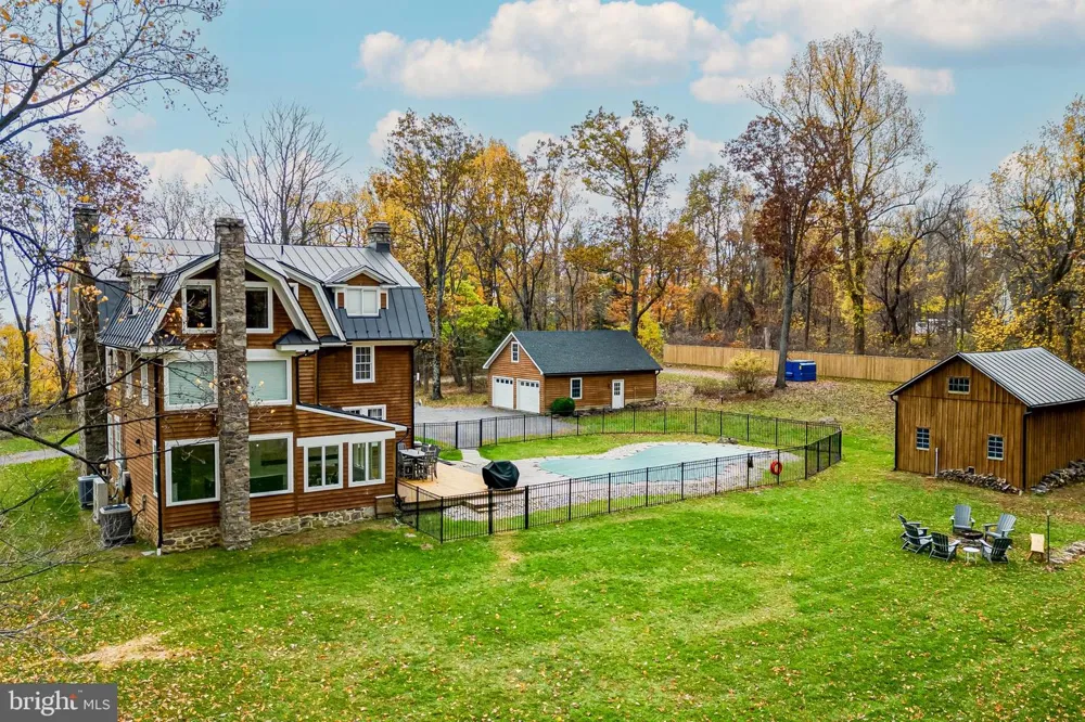 17345 RAVEN ROCKS ROAD Bluemont, VA 20135