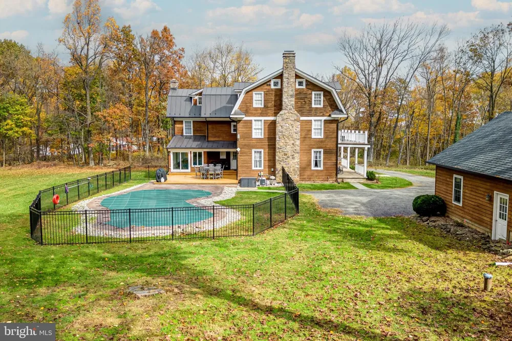 17345 RAVEN ROCKS ROAD Bluemont, VA 20135