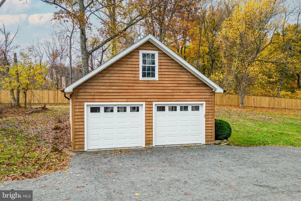 17345 RAVEN ROCKS ROAD Bluemont, VA 20135