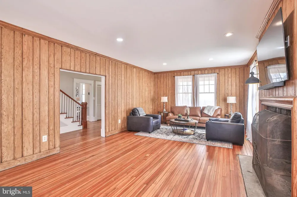 17345 RAVEN ROCKS ROAD Bluemont, VA 20135