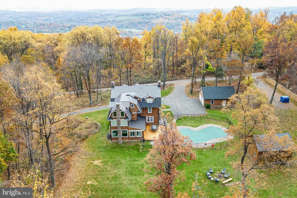 17345 RAVEN ROCKS ROAD Bluemont, VA 20135