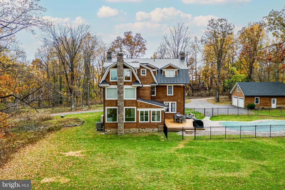 17345 RAVEN ROCKS ROAD Bluemont, VA 20135