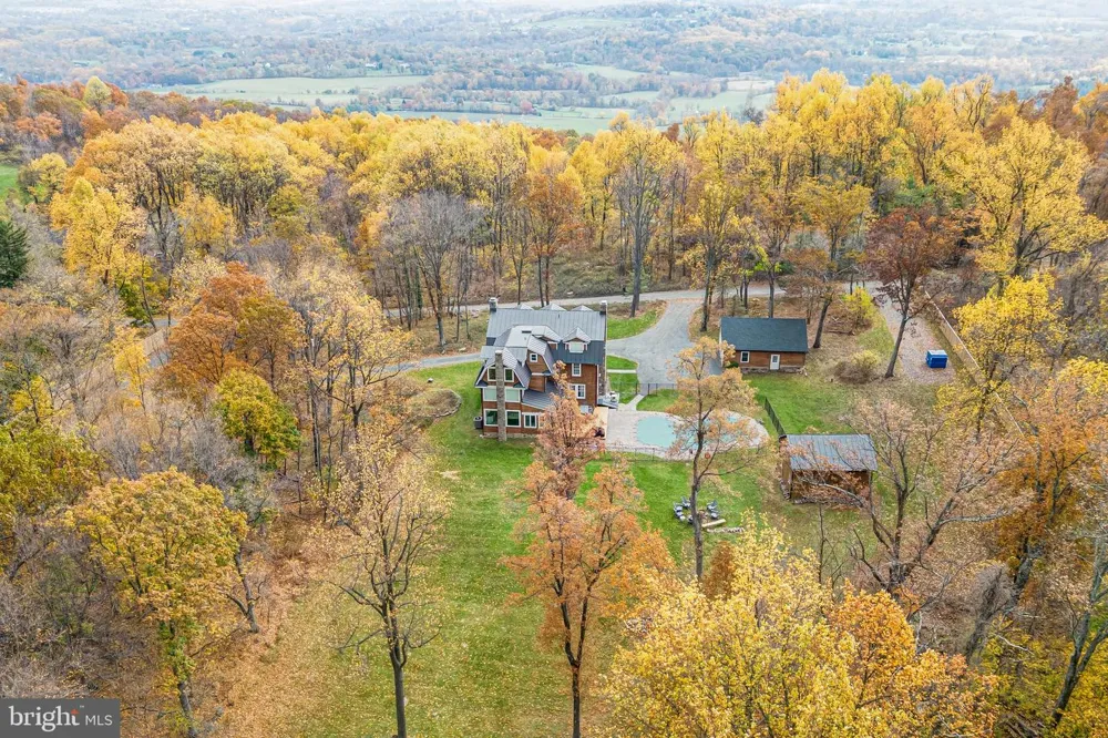 17345 RAVEN ROCKS ROAD Bluemont, VA 20135