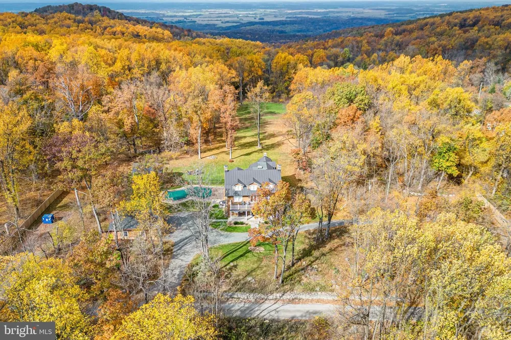 17345 RAVEN ROCKS ROAD Bluemont, VA 20135